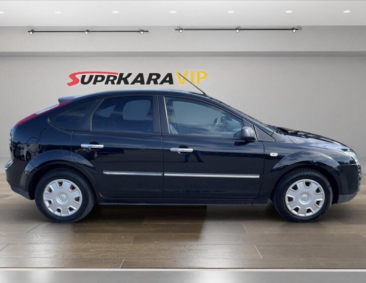 Ford Focus Hatchback 1,6 l 74 kw