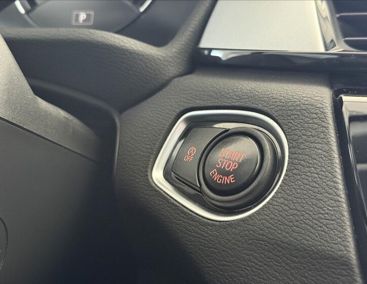 BMW X1 Kombi 1,5 l 103 kw