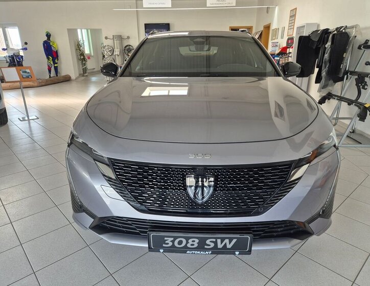 Peugeot 308 Kombi 1,2 l 96 kw