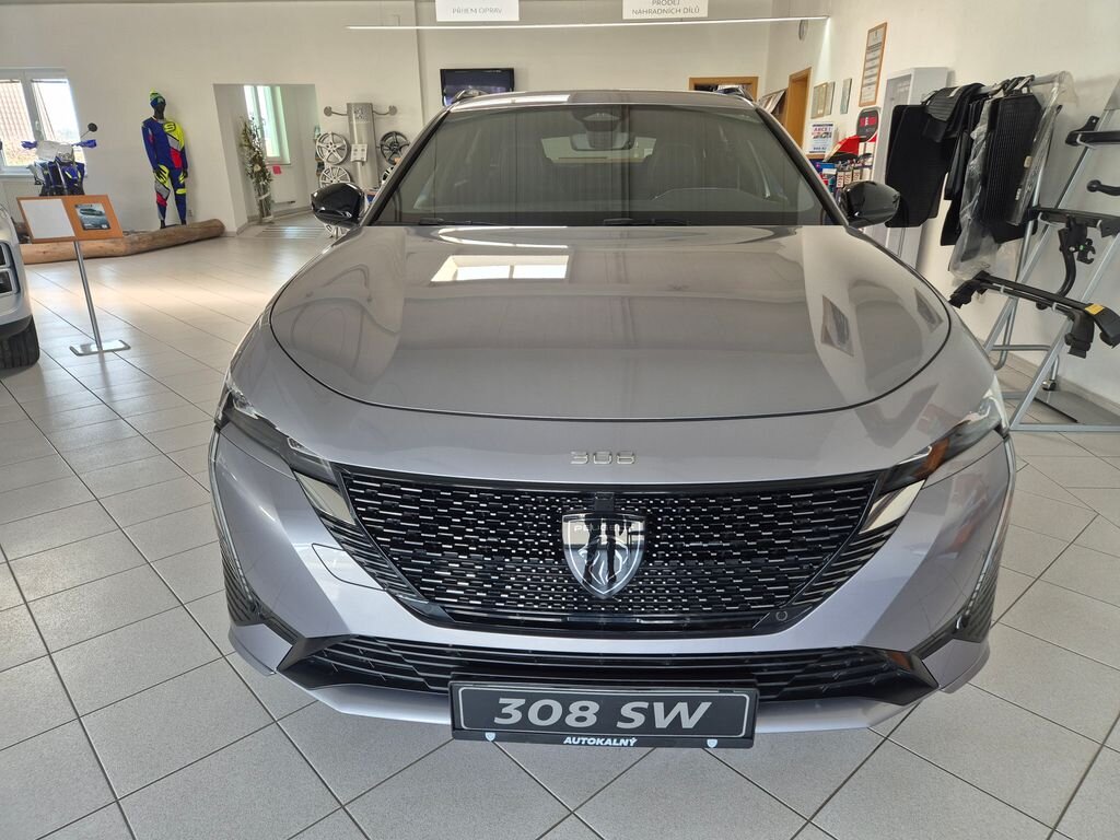 Peugeot 308 Kombi 1,2 l 96 kw