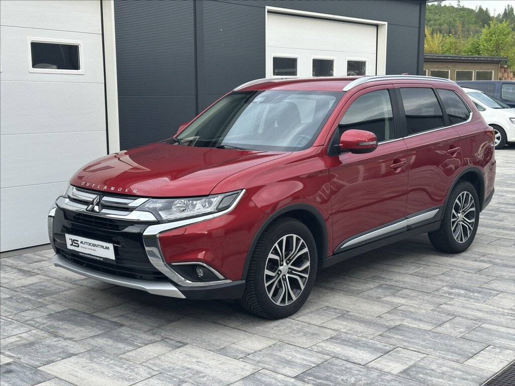 Mitsubishi Outlander SUV / Terénní 2,3 l 110 kw