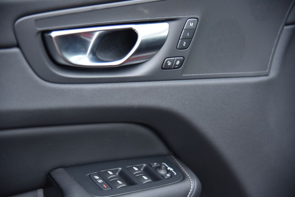 Volvo XC60 SUV / Terénní 2,0 l 186 kw