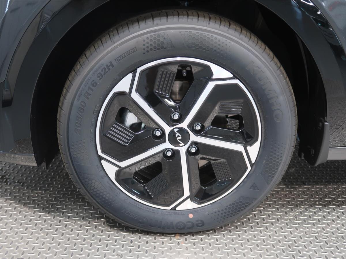 KIA Niro CUV / Crossover 1,6 l 95 kw