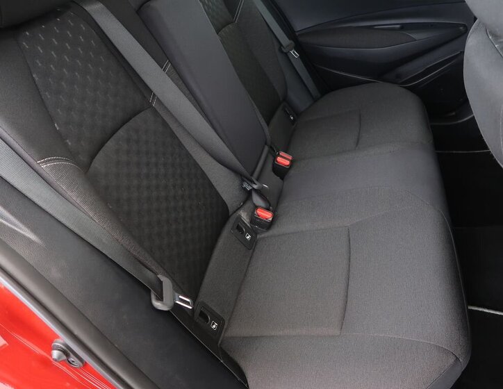 Toyota Corolla Sedan / Limuzína 1,8 l 72 kw