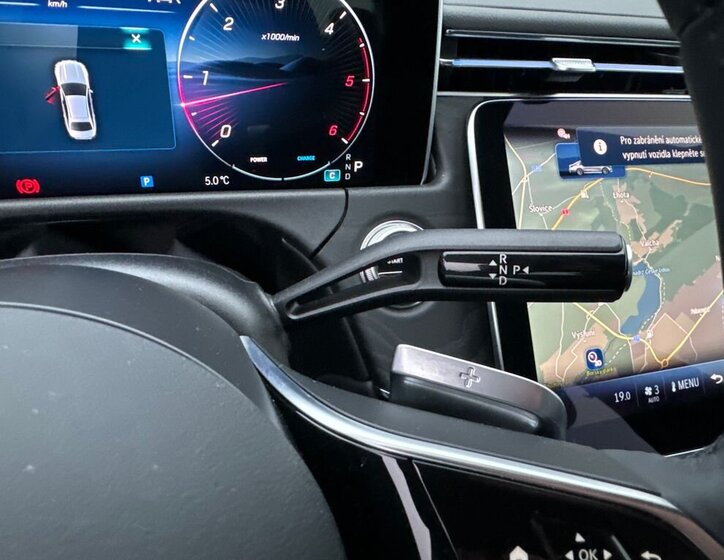 Mercedes-Benz Třídy E 19