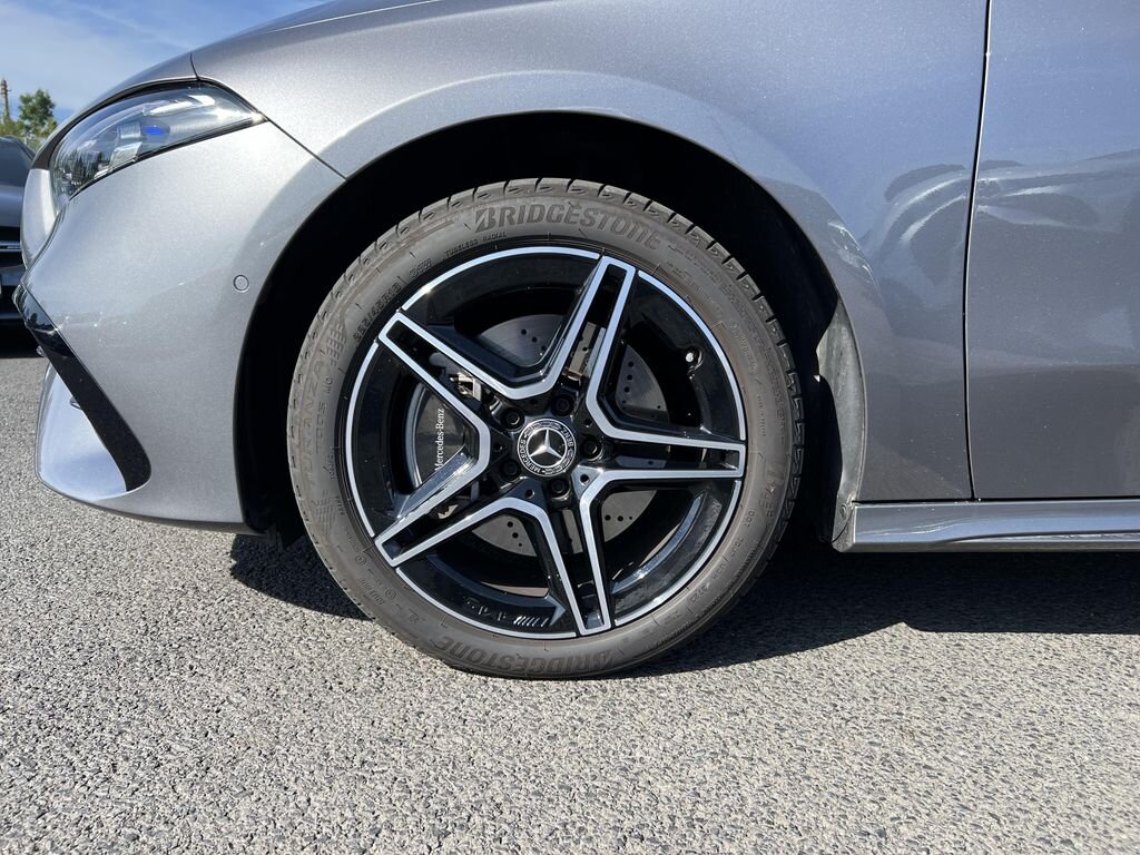 Mercedes-Benz Třídy A Hatchback 1,3 l 120 kw