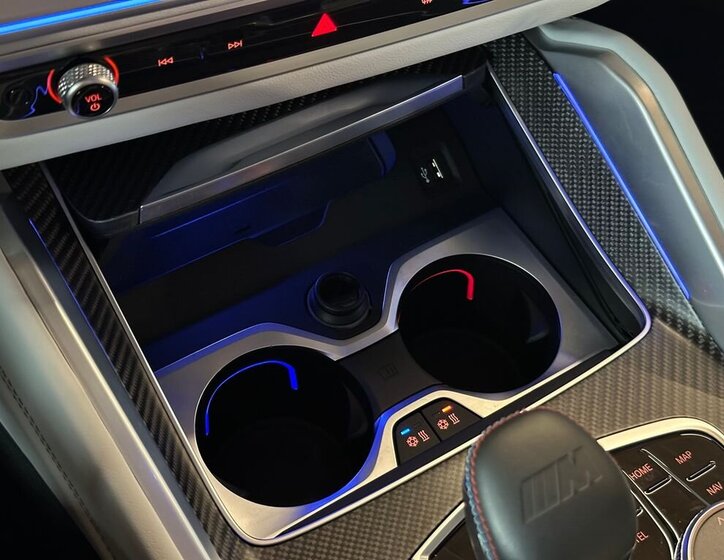 BMW XM SUV / Terénní 4,4 l 480 kw