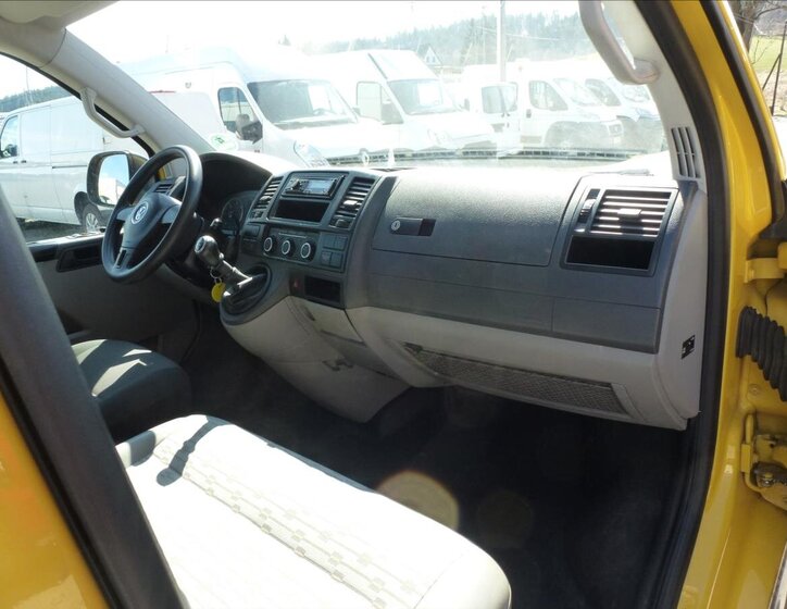 Volkswagen Transporter Skříň 2,0 l 84 kw