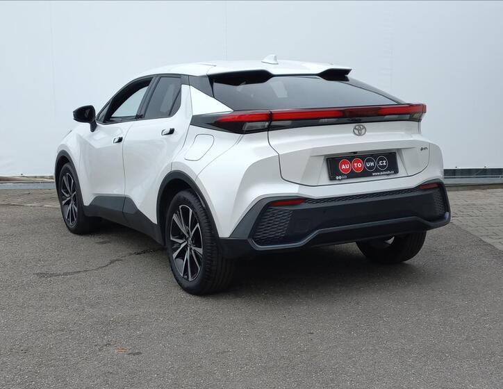 Toyota C-HR 7