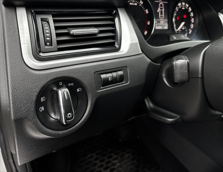 Škoda Rapid Liftback 1,2 l 63 kw