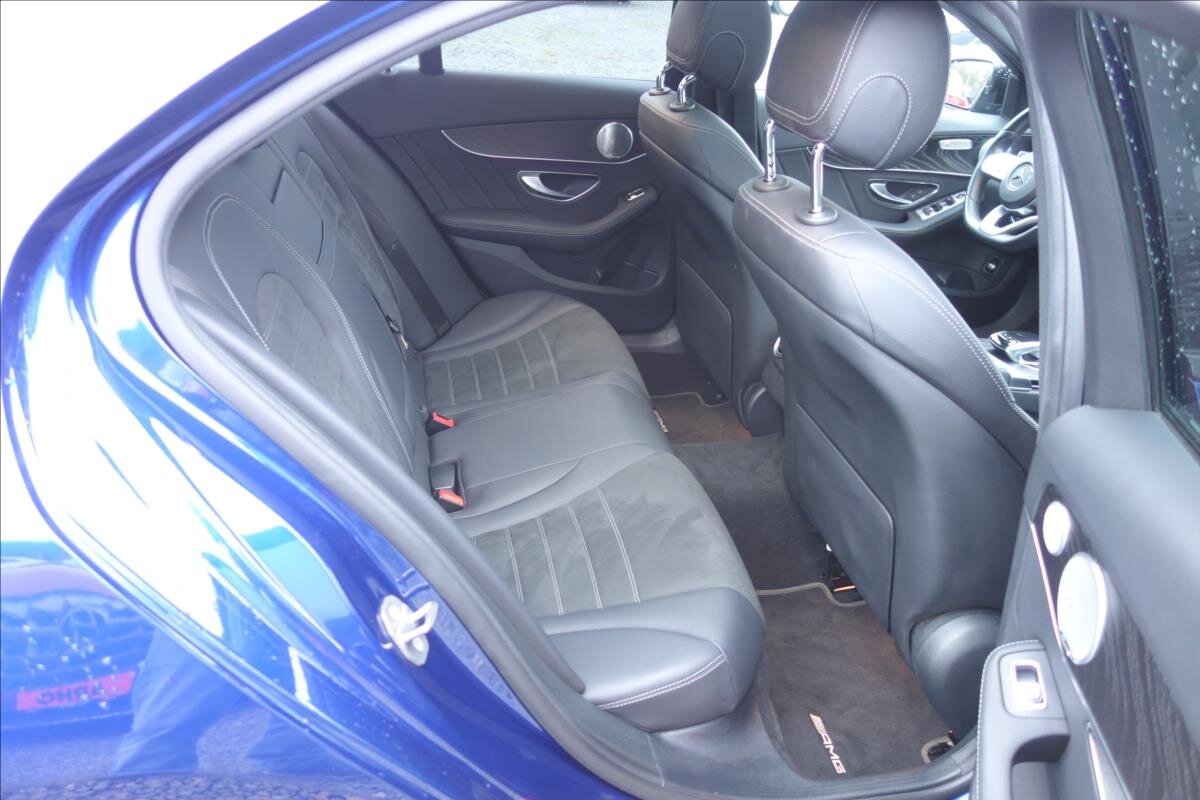 Mercedes-Benz Třídy C Sedan / Limuzína 2,0 l 143 kw