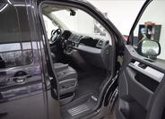 Volkswagen Multivan 18