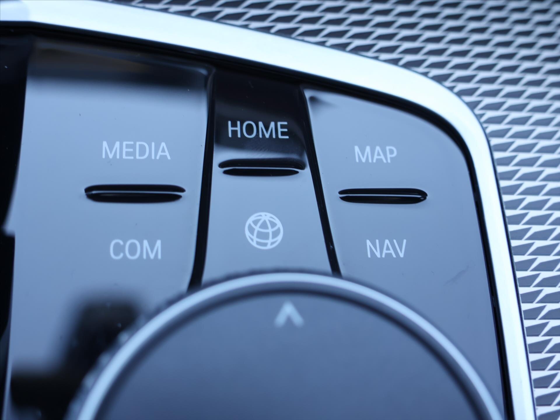 BMW X5 SUV / Terénní 3,0 l 250 kw