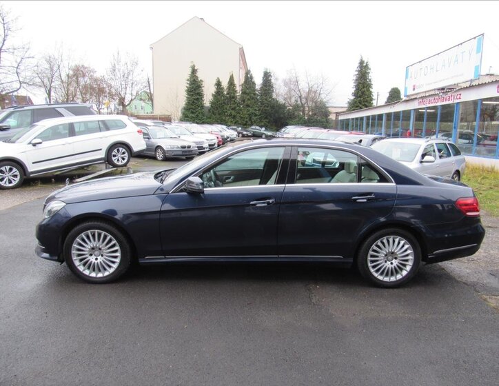 Mercedes-Benz Třídy E Sedan 3,0 l 190 kw