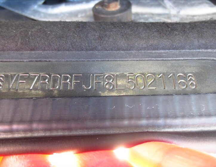 Citroën C5 Sedan / Limuzína 2,0 l 103 kw