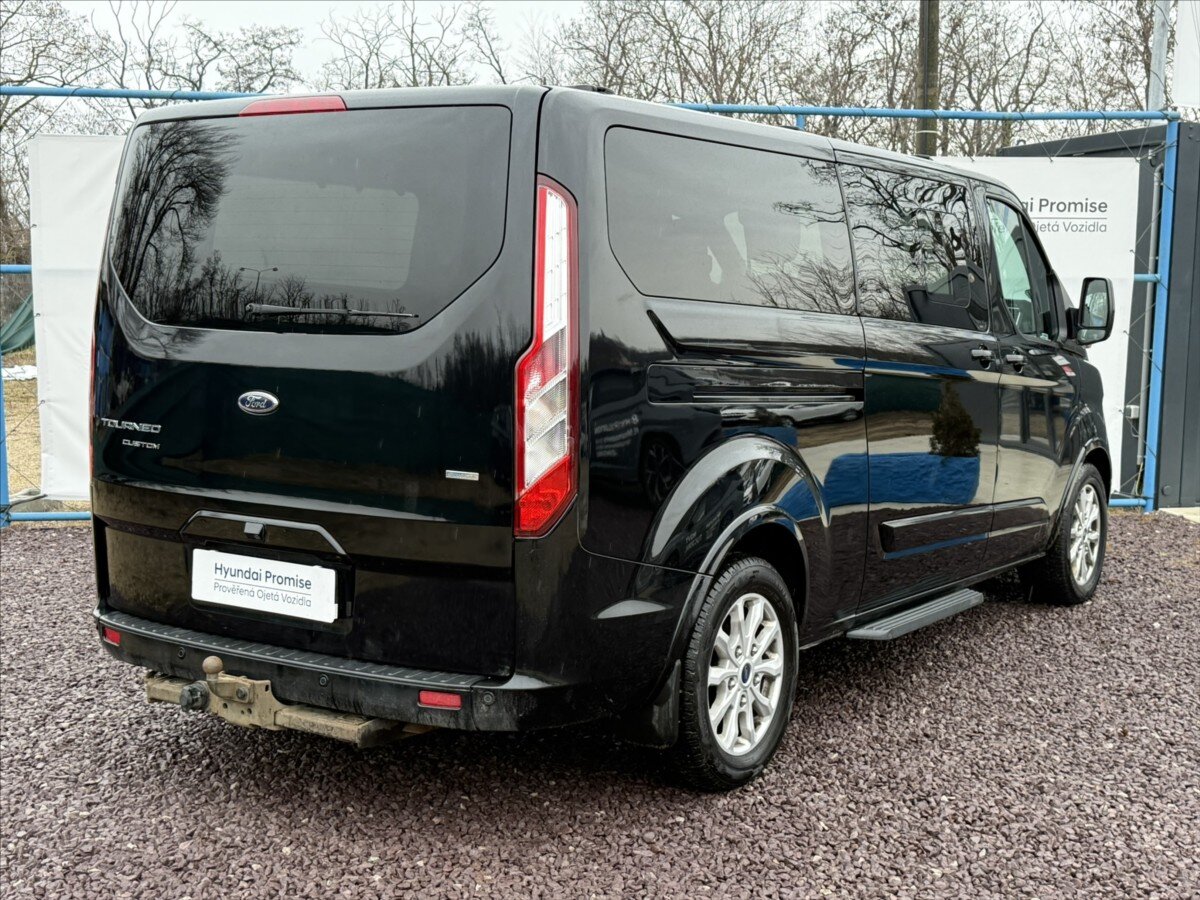 Ford Tourneo Custom MPV 2,0 l 125 kw