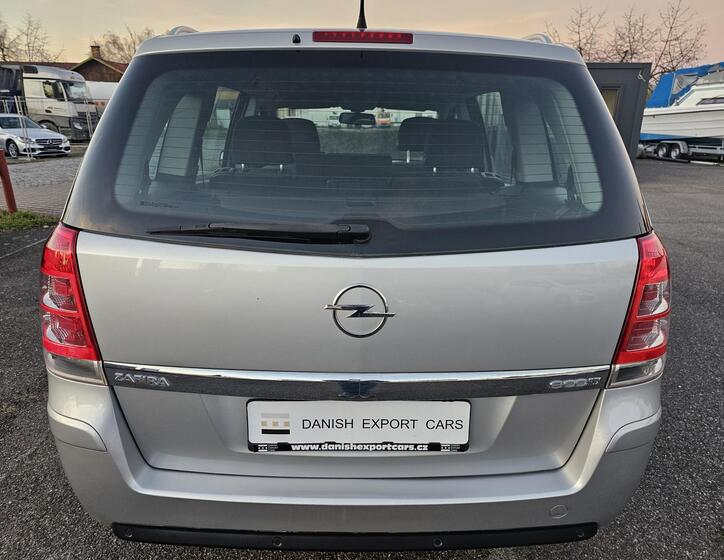 Opel Zafira 11
