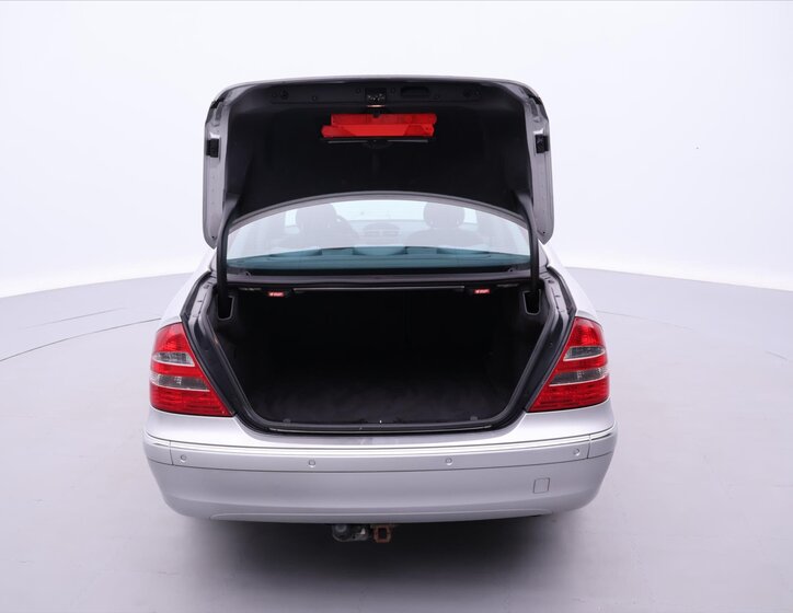 Mercedes-Benz Třídy E Sedan 2,7 l 130 kw