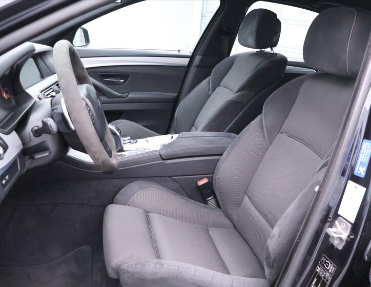 BMW Řada 5 Sedan / Limuzína 3,0 l 190 kw