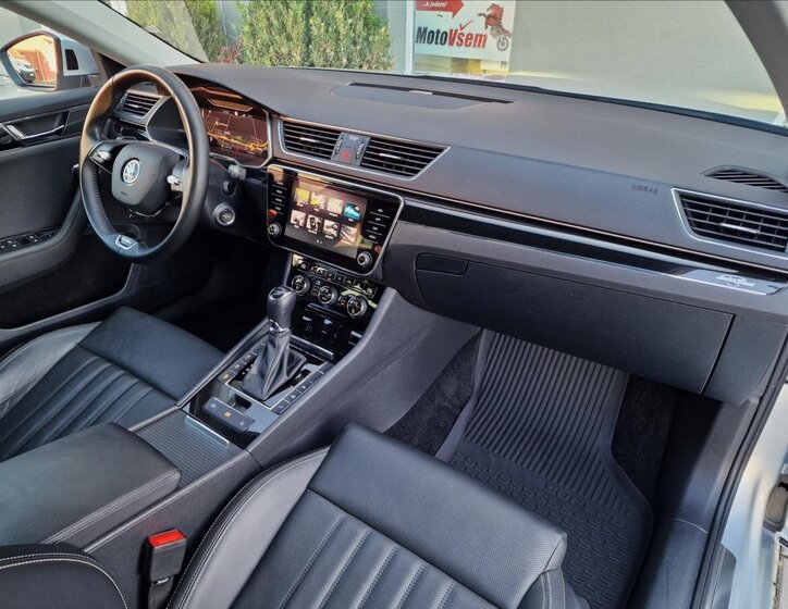 Škoda Superb Kombi 2,0 l 147 kw