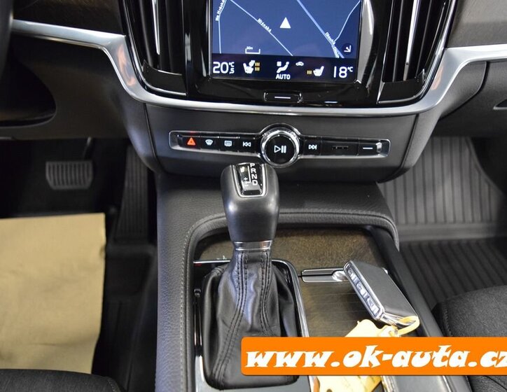 Volvo V90 Kombi 2,0 l 140 kw