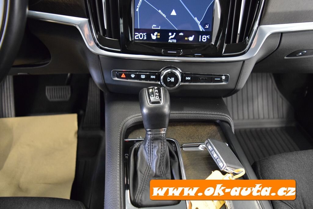 Volvo V90 Kombi 2,0 l 140 kw