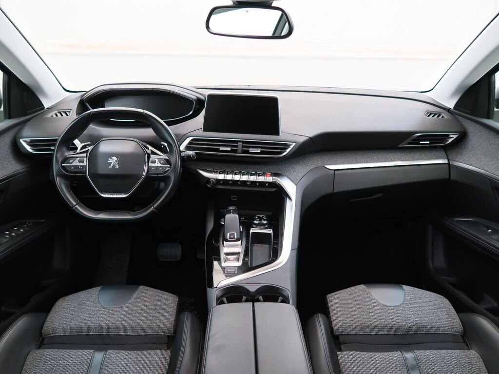 Peugeot 5008 SUV / Terénní 1,2 l 96 kw