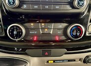 Ford Tourneo Custom 18