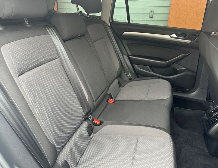 Volkswagen Passat 16