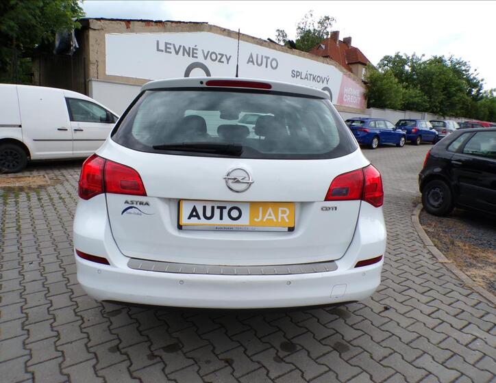 Opel Astra 6