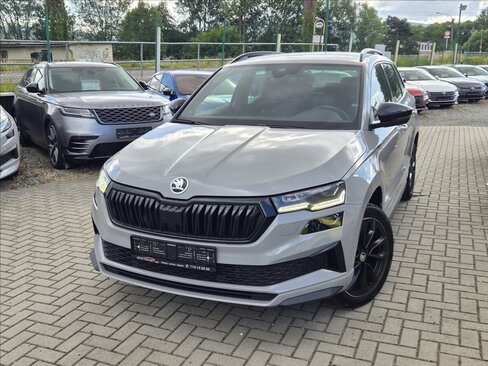 Škoda Karoq SUV / Terénní 1,5 l 110 kw