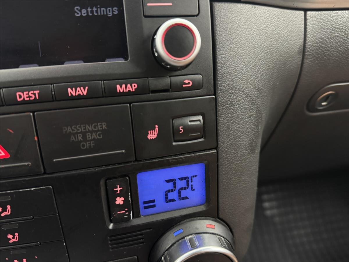 Volkswagen Touareg SUV / Terénní 3,0 l 165 kw