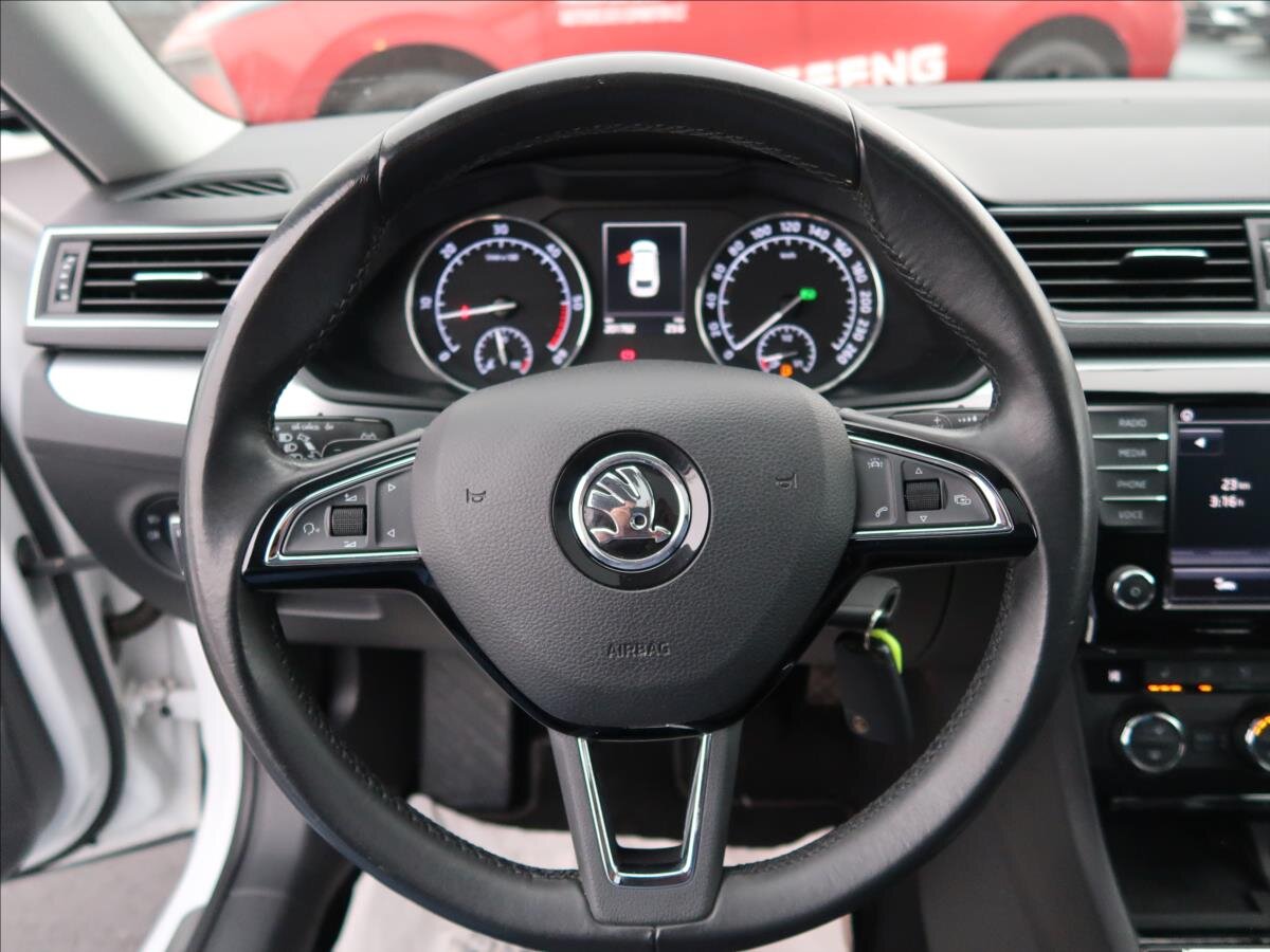 Škoda Superb Kombi 2,0 l 110 kw