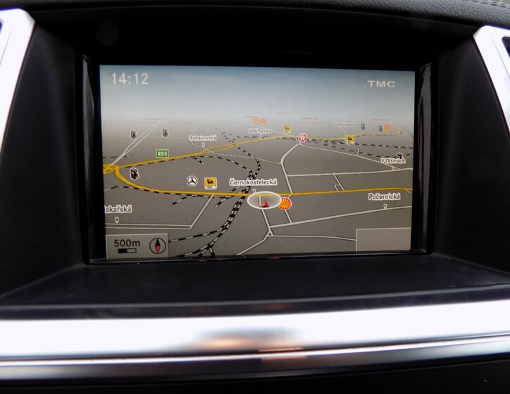 Mercedes-Benz GL SUV 4,7 l 320 kw