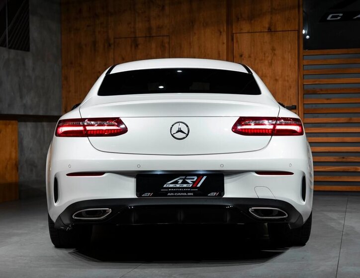 Mercedes-Benz Třídy E 21