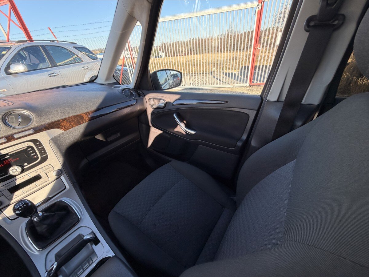 Ford Galaxy MPV 2,0 l 103 kw