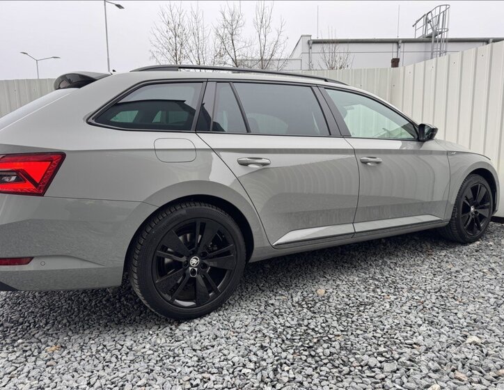 Škoda Superb 17