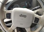 Jeep Grand Cherokee 12