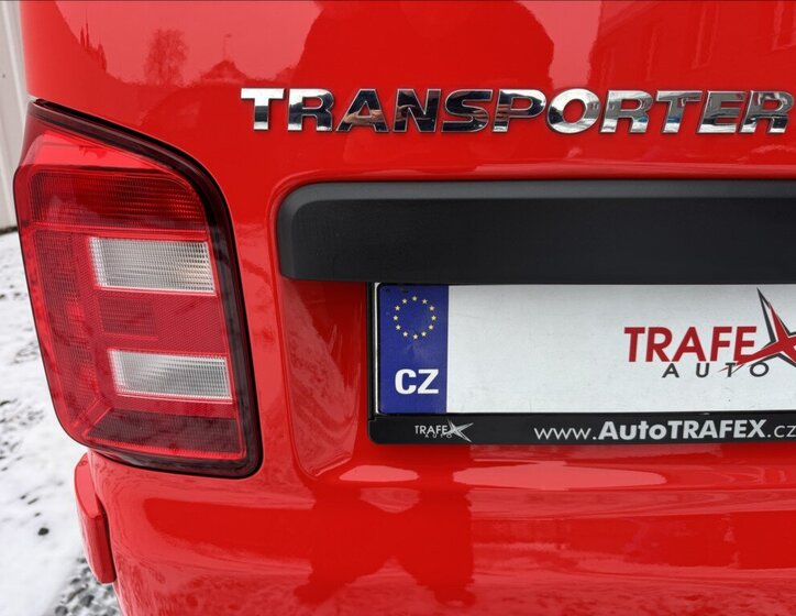 Volkswagen Transporter Skříň 2,0 l 110 kw