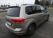 Volkswagen Touran 9