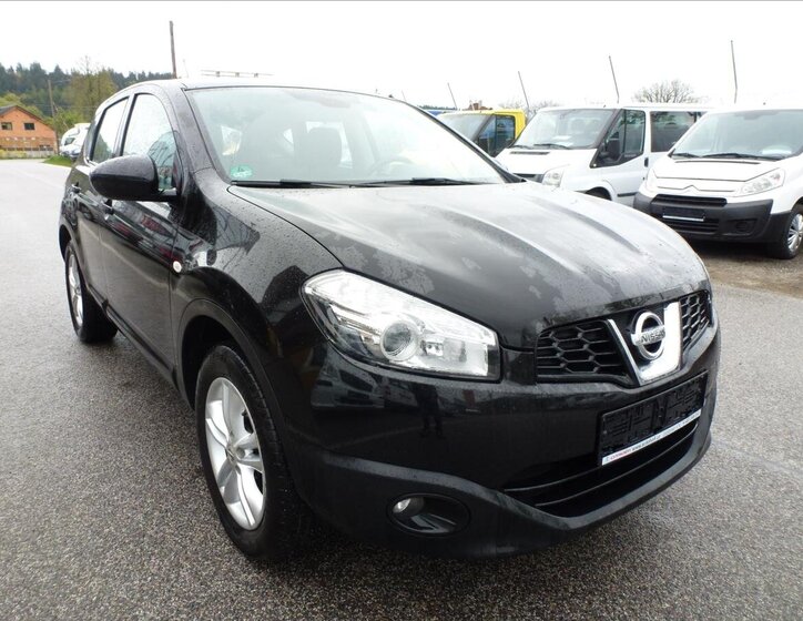 Nissan Qashqai SUV / Terénní 2,0 l 104 kw