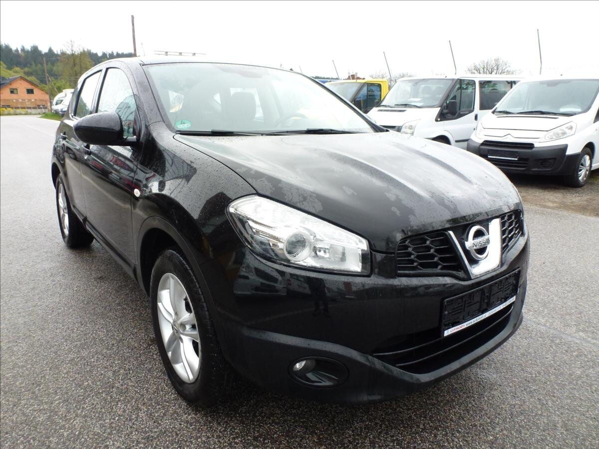 Nissan Qashqai SUV / Terénní 2,0 l 104 kw