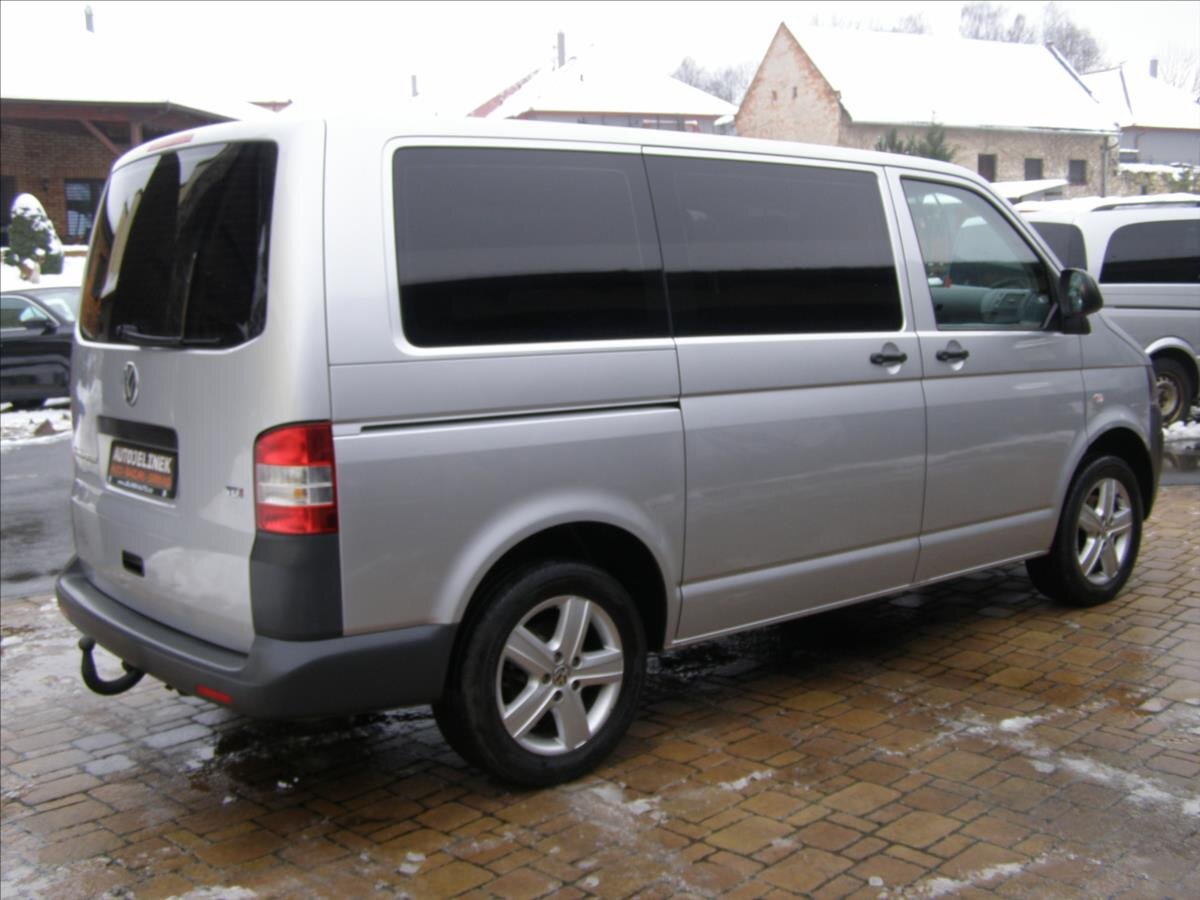 Volkswagen Caravelle