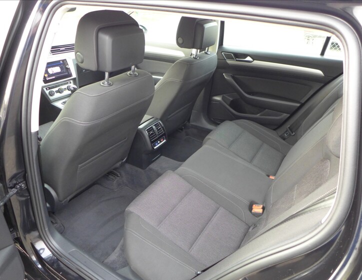 Volkswagen Passat 29