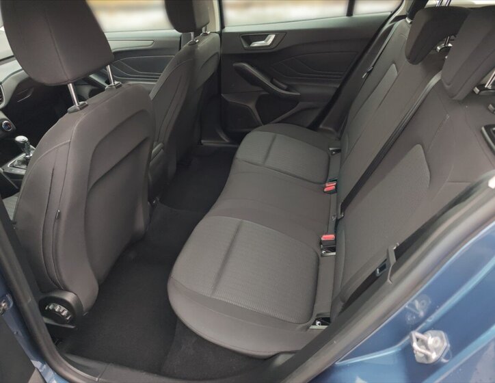 Ford Focus Kombi 999,0 92 kw