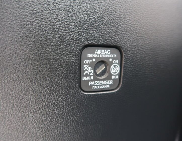 Toyota Corolla Sedan 1,5 l 92 kw