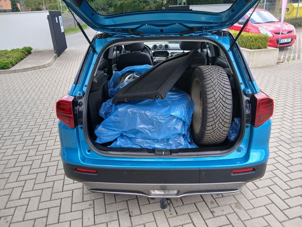 Suzuki Vitara SUV / Terénní 1,4 l 95 kw