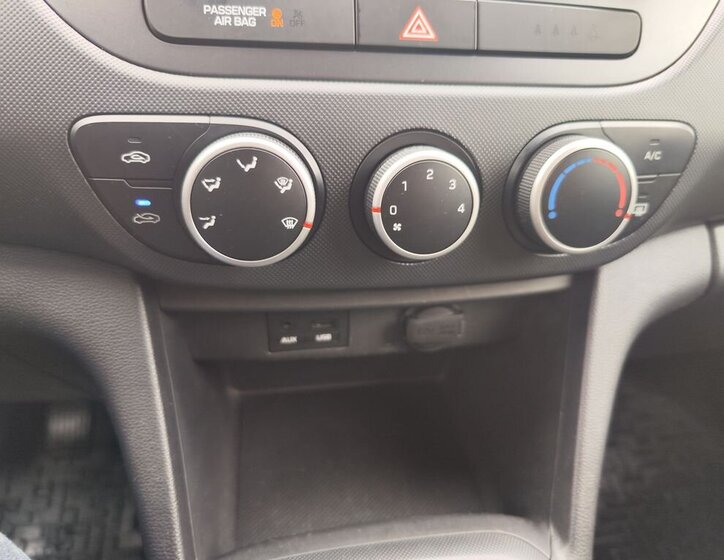 Hyundai i10 Hatchback 998,0 49 kw