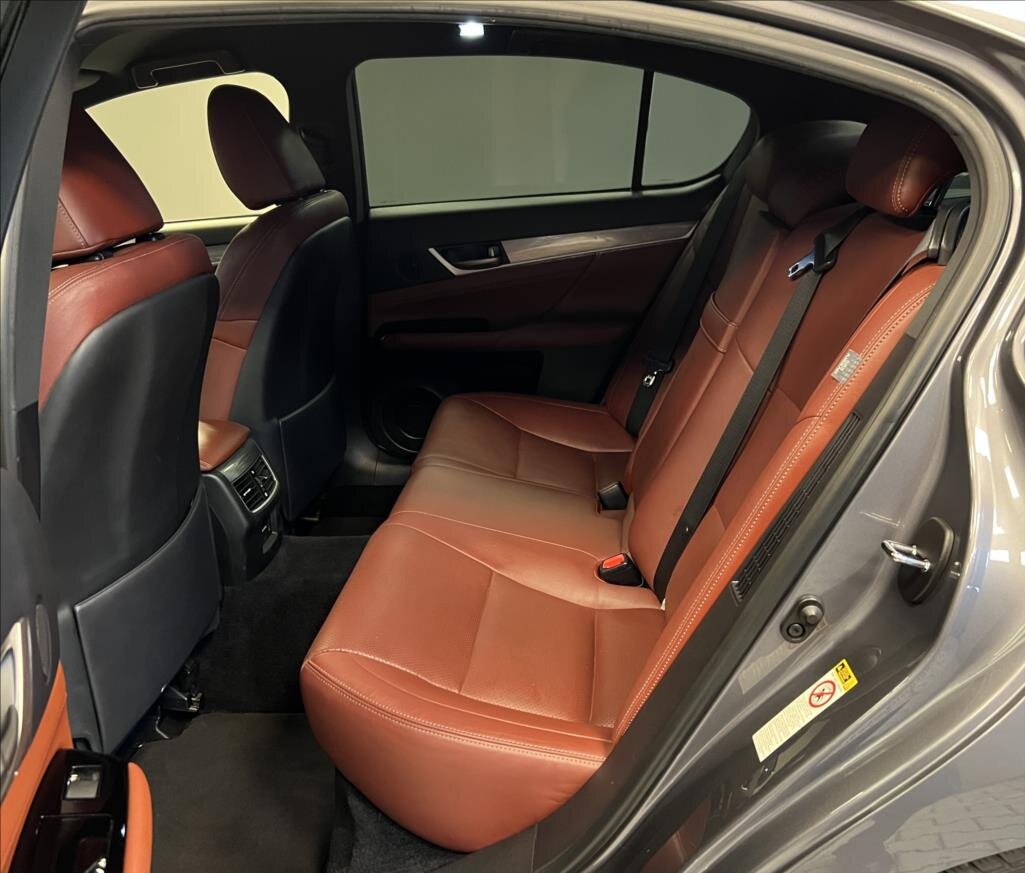 Lexus GS 450h Sedan 3,5 l 254 kw