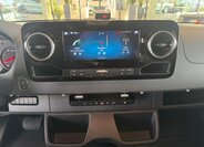 Mercedes-Benz Sprinter 16